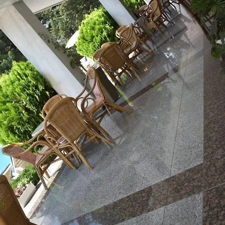 克里苏拉酒店 酒店 阳光海滩